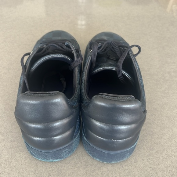 Shoes Louis vuitton for Sale like a new size 7 - Picture 3 of 4